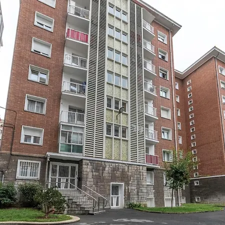 アパート Apartamento En Centro De Bilbao, Deusto ビルバオ